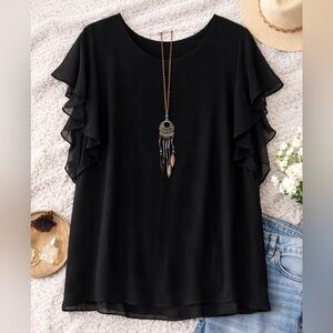 F&F women’s short sleeve top in size 16 with sheer overlay